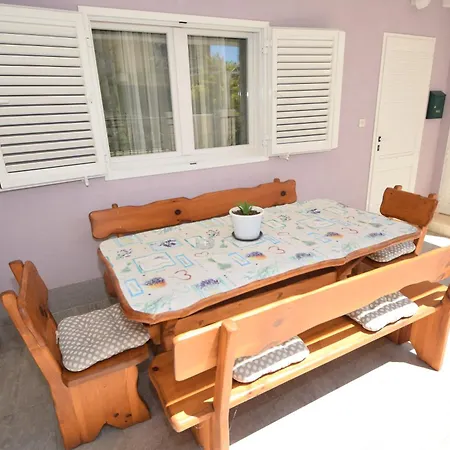 Jakov Apartment