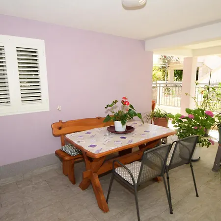 Apartment Jakov